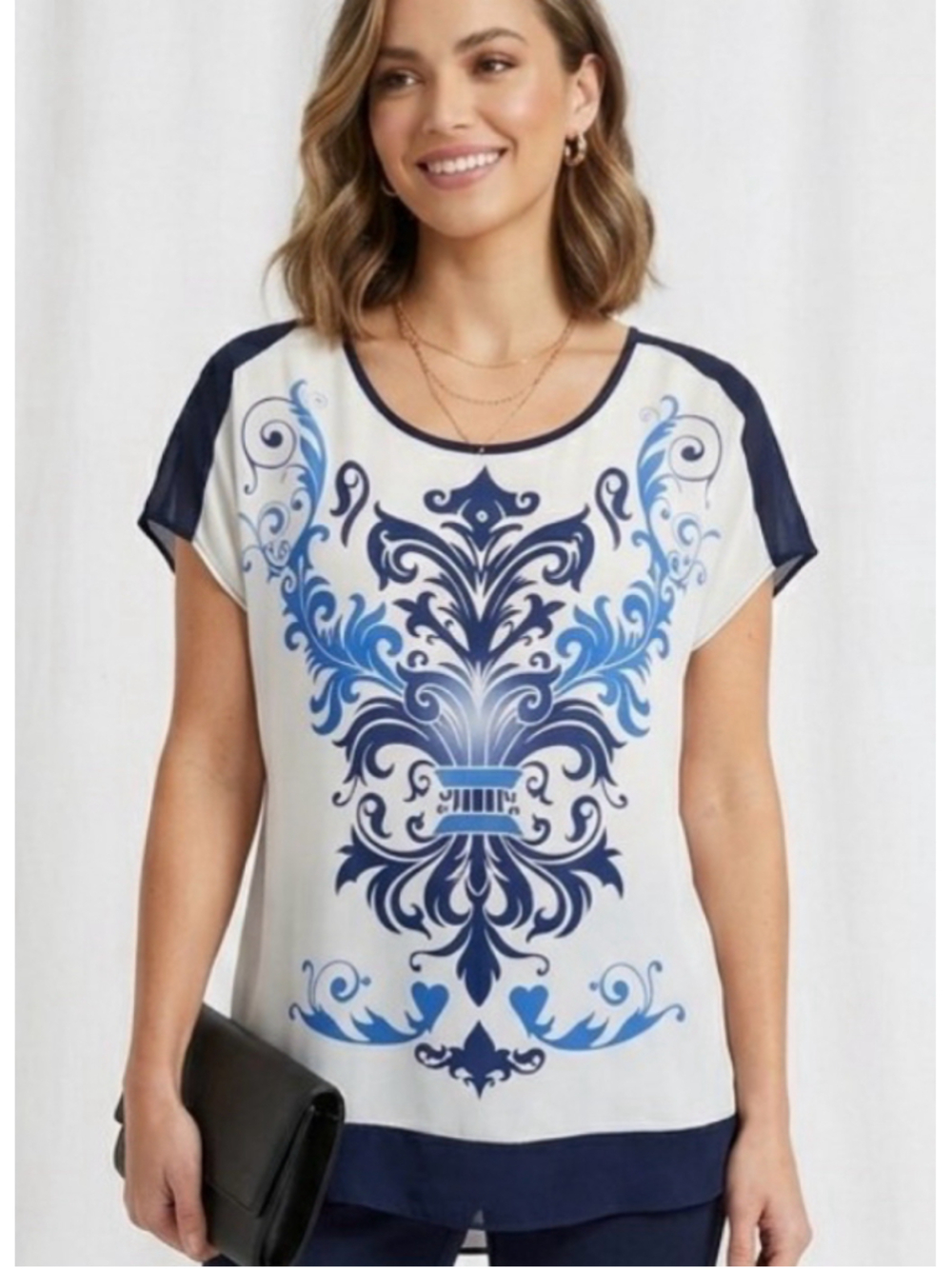 Bianca Nygard Blouse White Blue Floral Print Top womanโs size M 2037